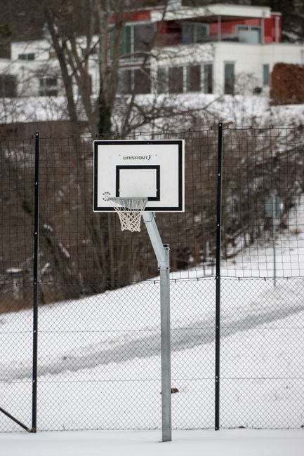 NBA新赛季实力榜湖人暂列第九，名记：东契奇健康他们就有夺冠机会